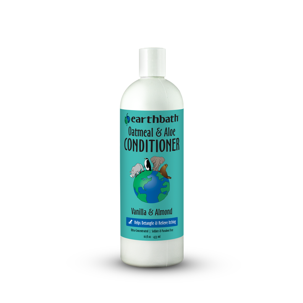 earthbath Oatmeal & Aloe Dog Bundle – Shampoo & Conditioner 16 oz + Eye Wipes 30 Ct, Dry & Itchy Skin Relief, Tear Stain Care, Vanilla Almond, Made in USA